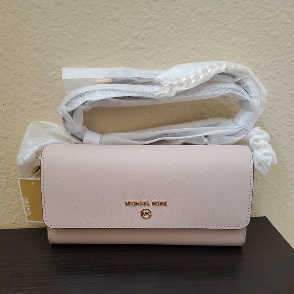 Michael kors Saffiano leather crossbody - Picture 2 of 10